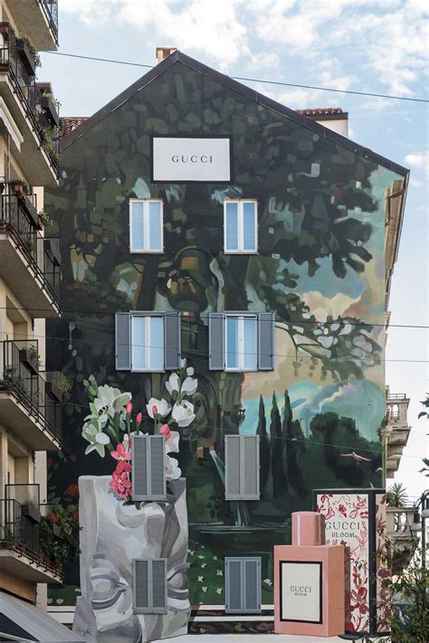 frasi gucci murales|art wall of Gucci.